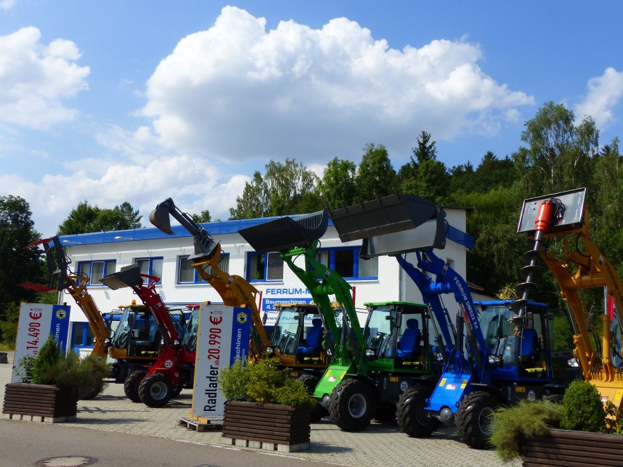 Radlader 3,0 t Hubkraft FERRUM DM430 x4 DLZ - über 3.000kg Hubkraft mit anderen Modellen bei uns MU